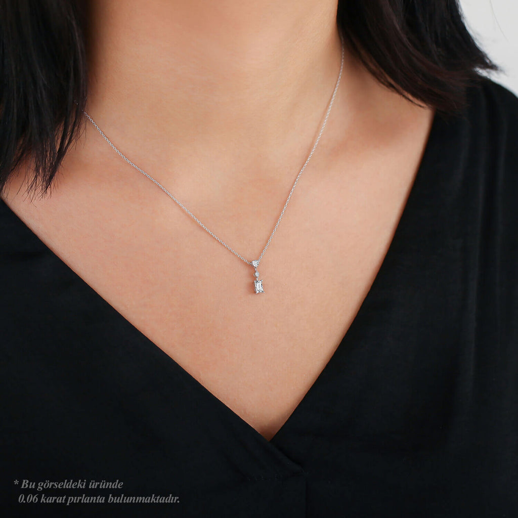 Collier Diamant Solitaire Baguette