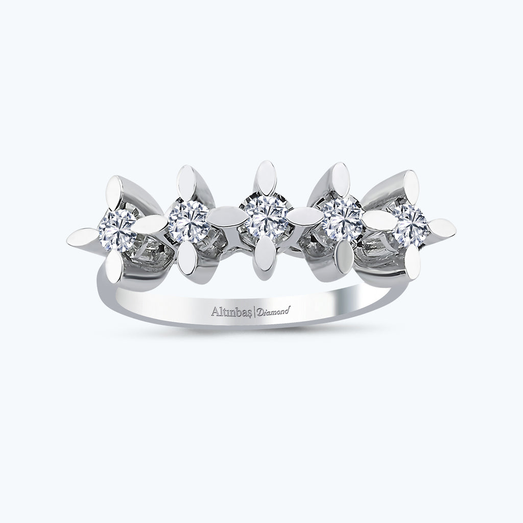 Fünf Steine Diamantring
