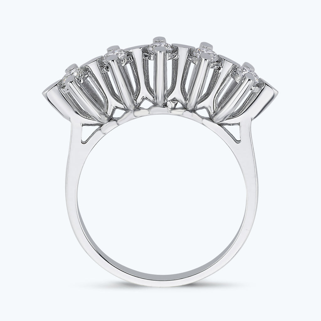Fünf Steine Diamantring