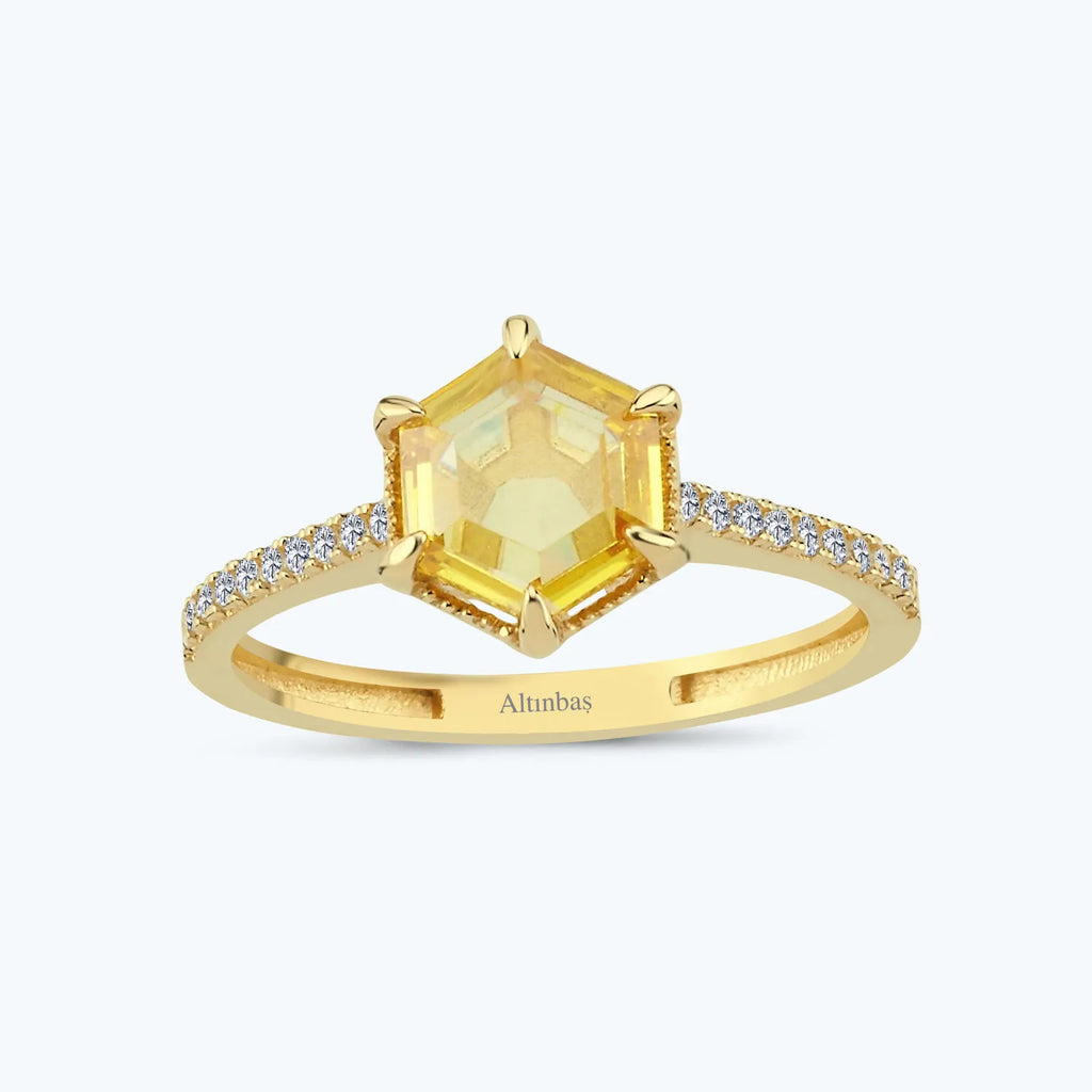 Farbiger Stein Goldring