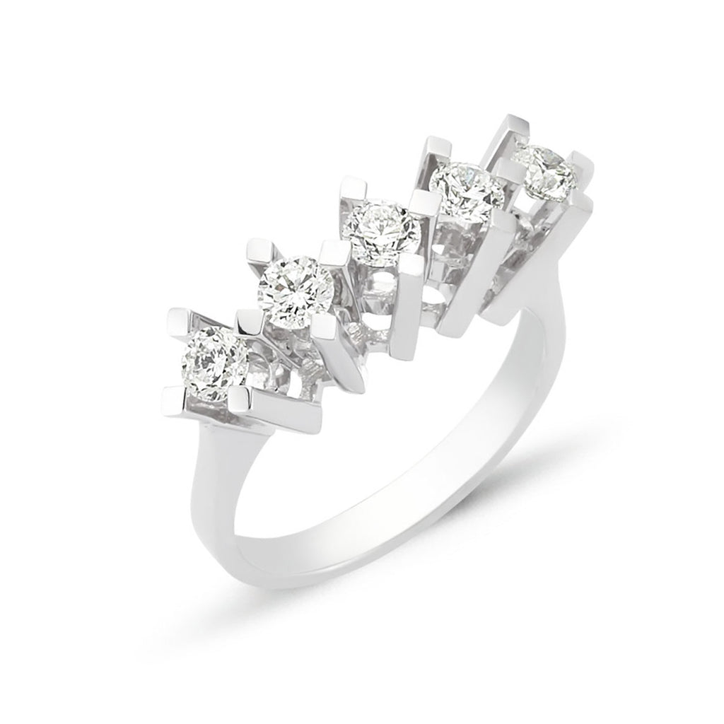 Fünf Steine Diamantring